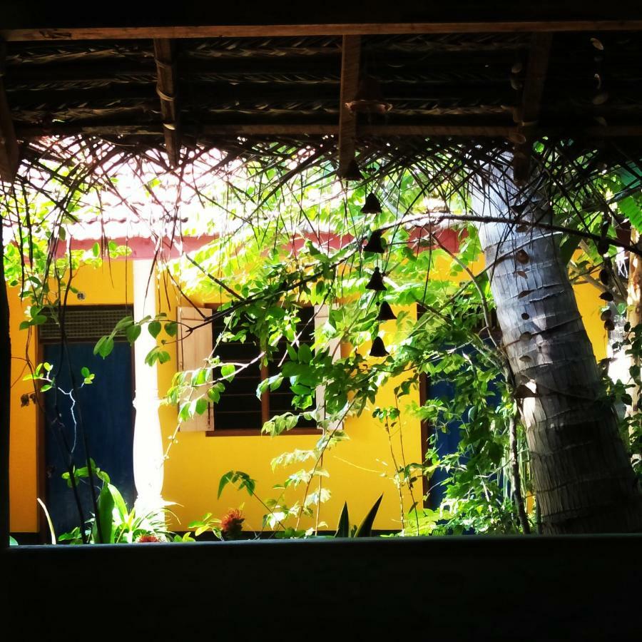 Eastwind Surf Camp Hotel Arugam Bay Buitenkant foto
